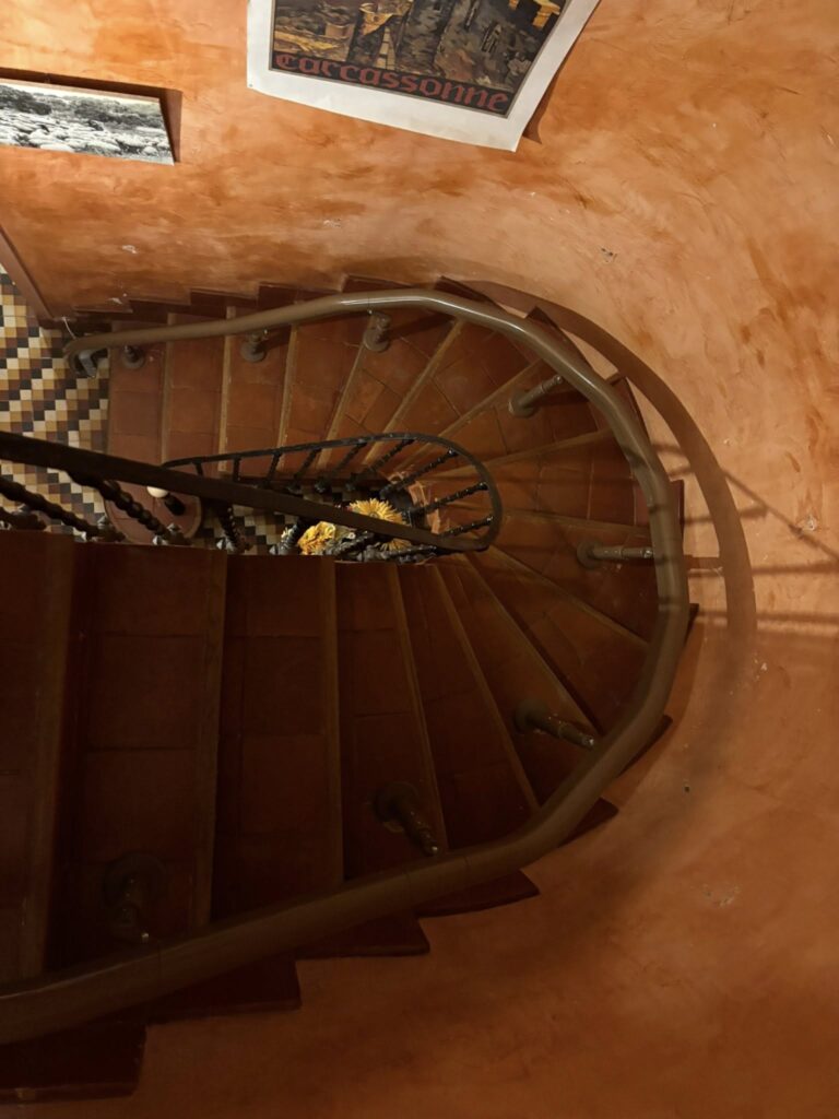 bel-air-autonomie - escalier avec rampe pour monte escalier