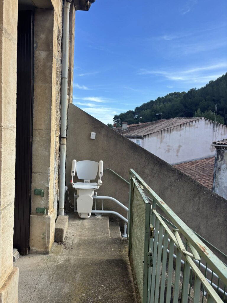 bel-air-autonomie - monte escalier extérieur